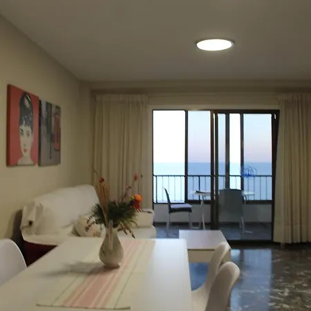 Primerisima Linea De Playa Apartamento Benidorm